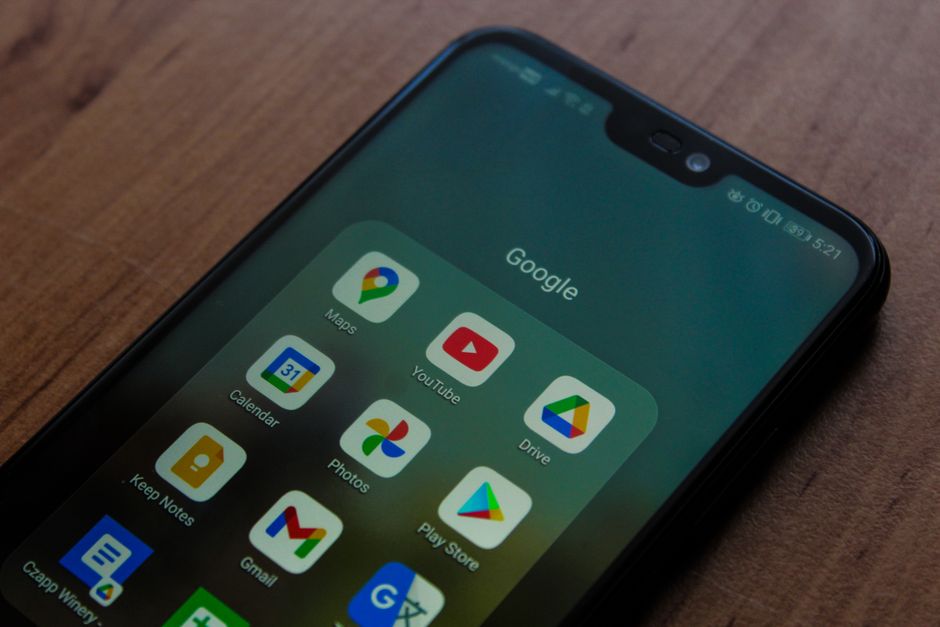 סוכן ה-AI של גוגל ב-Google Photos: מה הוא יכול לעשות ואיך זה משנה את ניהול התמונות שלכם