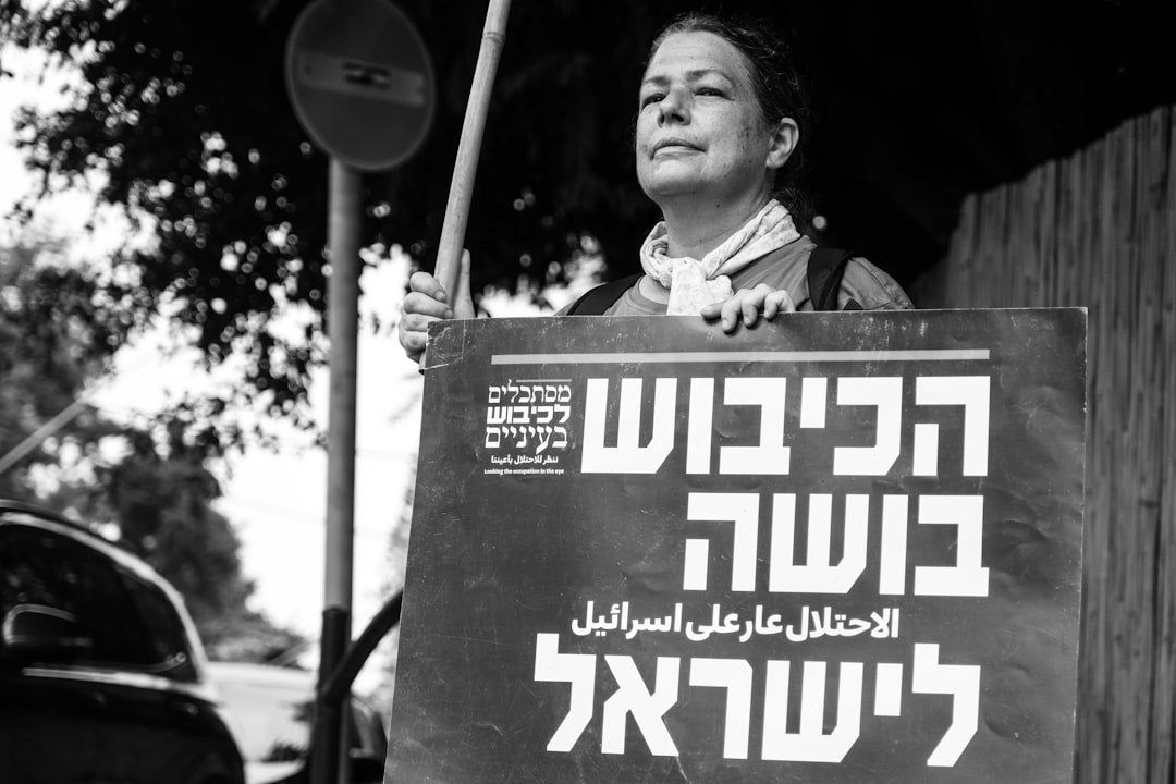 וויקס מול מאנדיי: איך חברות טק ישראליות מתמודדות עם האיום של ה-AI על המודל העסקי שלהן
